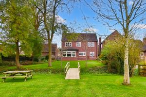 Photo 27- click for photo gallery